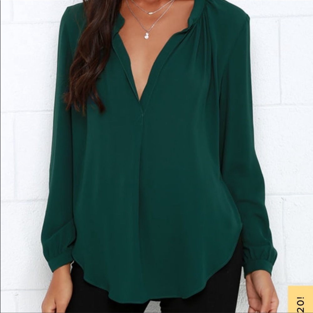 Lulu’s Green Top - Picture 2 of 4